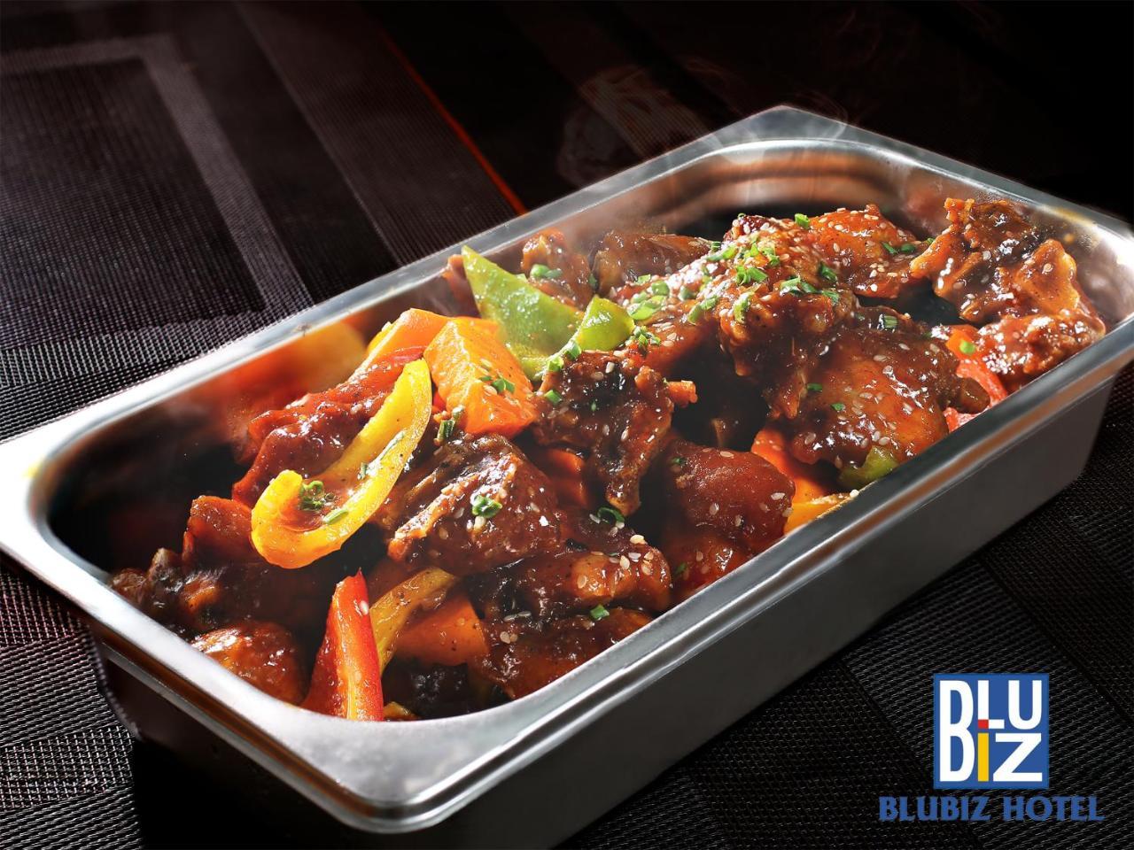 Khách sạn Blubiz My Dinh Song Da 3*